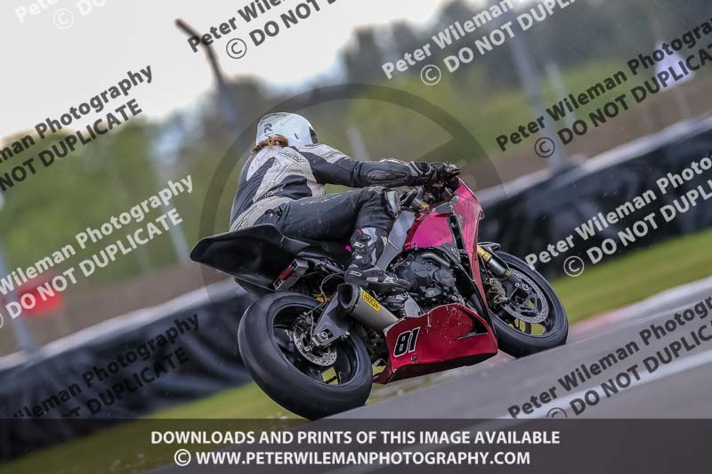 PJ Motorsport Photography;donington no limits trackday;donington park photographs;donington trackday photographs;no limits trackdays;peter wileman photography;trackday digital images;trackday photos